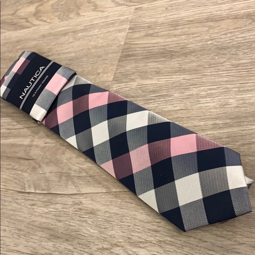 Nautica Men’s Tie and Pocket Square